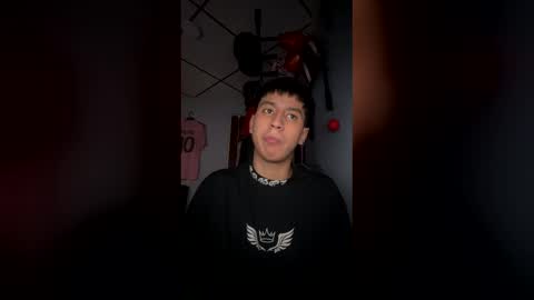 jaider_17 online show from January 9, 1:44 am