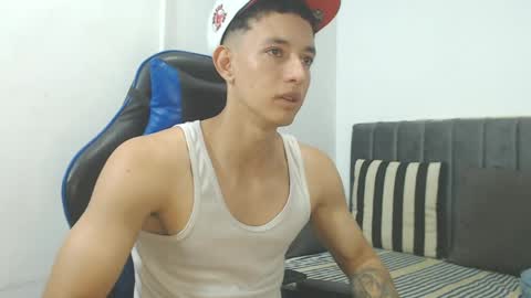 Hi guys im new 3 online show from April 16, 12:22 am