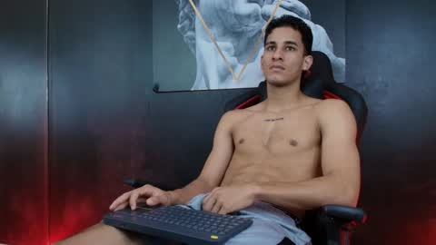 Snapshot of jakemoxley chatting on October 10, 3:29 pm JakeMoxley online show from October 10, 3:29 pm