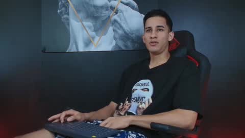 Snapshot of jakemoxley chatting on September 15, 11:55 am JakeMoxley online show from September 15, 11:55 am