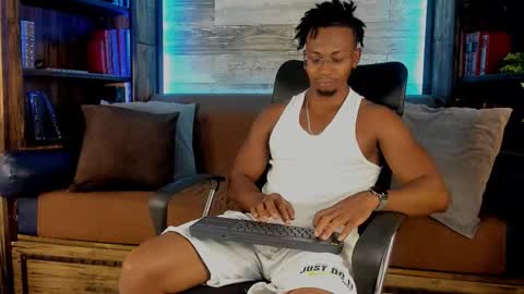   online show from November 20, 5:06 am