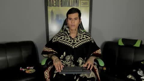 Jamesinked  online show from March 10, 1:56 am