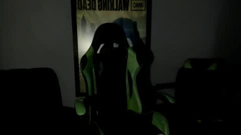 Jamesinked  online show from February 27, 10:09 pm