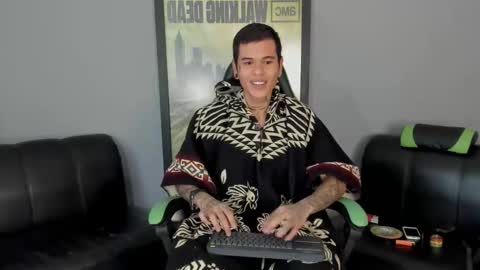 Jamesinked  online show from February 17, 4:39 pm