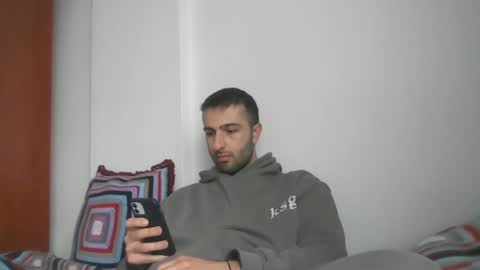 Snapshot of jamessandt chatting on February 18, 11:33 am jamessandt online show from February 18, 11:33 am