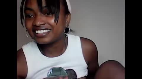 Snapshot of jamillah8 chatting on September 15, 6:26 am jamillah8 online show from September 15, 6:26 am