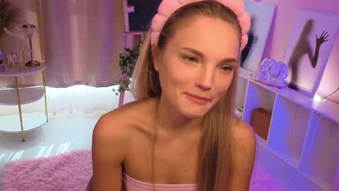 Snapshot of janewirtz chatting on October 17, 6:39 am Hi Im Alice and here youll find something online show from October 17, 6:39 am