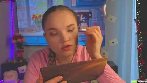 Hi Im Alice and here youll find something online show from April 2, 6:10 am