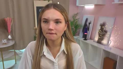 Snapshot of janewirtz chatting on October 12, 6:17 am Hi Im Alice and here youll find something online show from October 12, 6:17 am