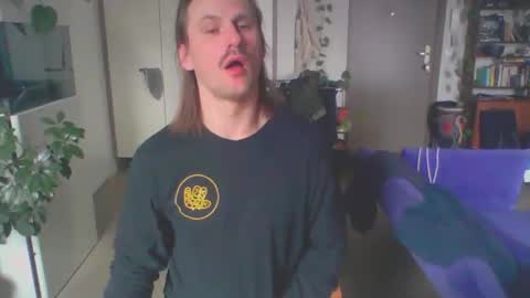 jankujan online show from February 23, 9:33 am