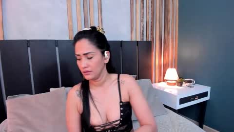 Janne for u online show from September 22, 9:30 pm