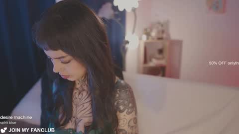   jmaybe e online show from January 14, 10:07 pm