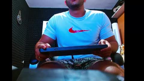 jarod online show from May 13, 9:13 pm