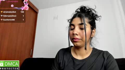 Jasmine online show from January 22, 8:06 pm