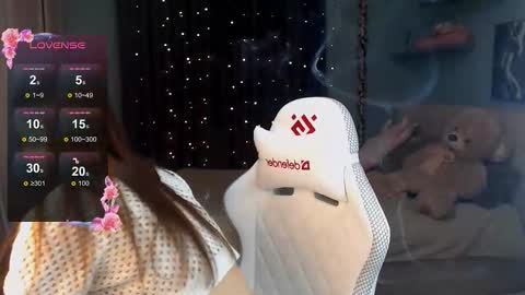 Snapshot of jasmine_doll_ chatting on September 20, 10:02 pm Jasmine online show from September 20, 10:02 pm