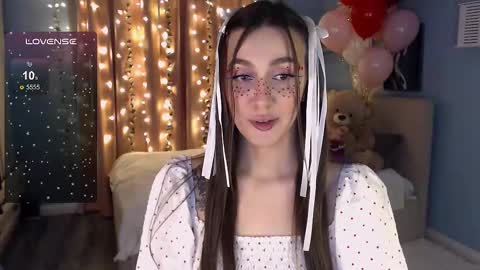 Snapshot of jasmine_doll_ chatting on February 14, 8:59 pm Jasmine online show from February 14, 8:59 pm
