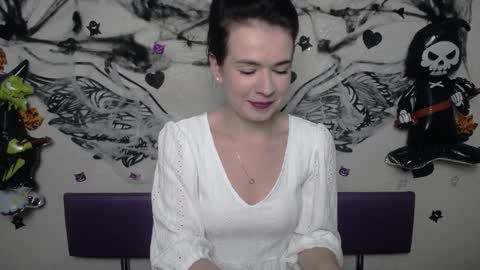 JasmineKouch online show from October 26, 6:47 am