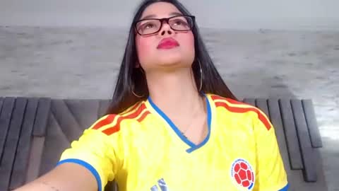 Jazmin online show from June 24, 12:17 am