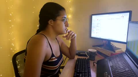 Jasmine online show from March 4, 12:46 pm