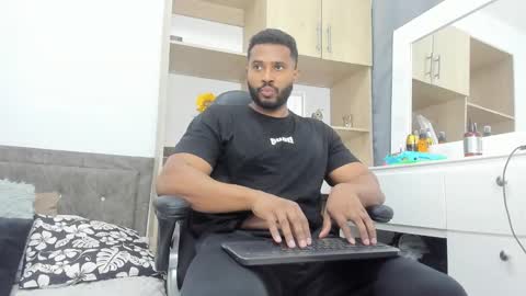 Snapshot of jason_fenix chatting on October 12, 6:10 pm Jason online show from October 12, 6:10 pm