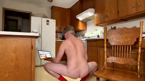 Eric2900 online show from February 19, 5:28 am