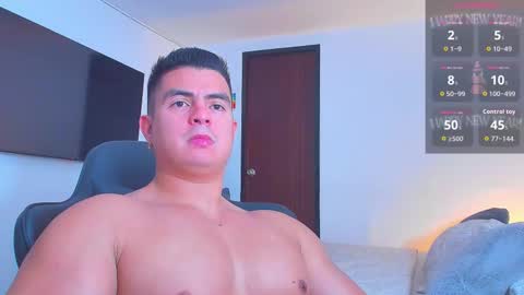 JBrooksXx online show from March 12, 10:57 pm