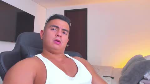 JBrooksXx online show from September 22, 2:59 am