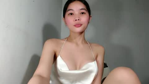 jassie_baee online show from April 23, 12:29 pm