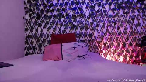 Snapshot of jasson_king01 chatting on September 21, 3:21 am JKing online show from September 21, 3:21 am