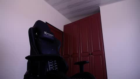 JKing  online show from April 28, 2:43 pm