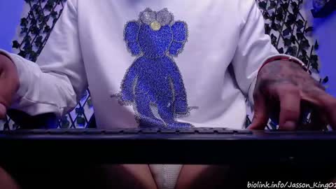Snapshot of jasson_king01 chatting on September 15, 11:01 am JKing online show from September 15, 11:01 am