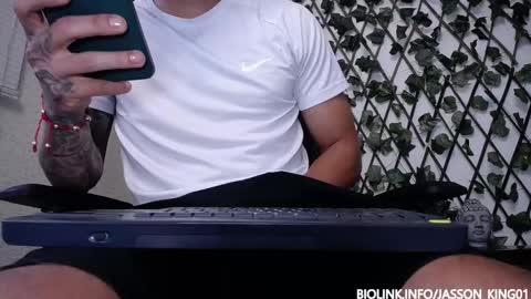 Snapshot of jasson_king01 chatting on October 6, 12:01 pm JKing online show from October 6, 12:01 pm