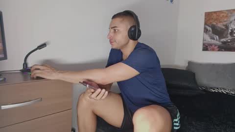 Javier online show from April 23, 9:27 pm