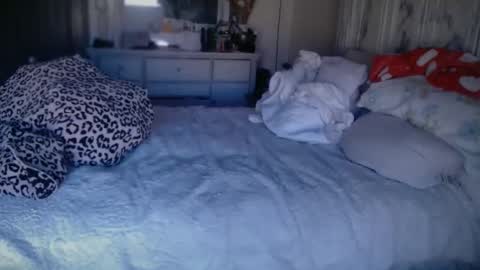 JAV online show from April 15, 6:33 pm