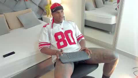 jax black online show from October 23, 7:37 pm