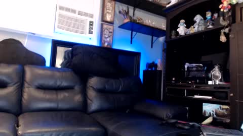 Snapshot of jaxxxdaddy chatting on October 27, 2:11 am jax online show from October 27, 2:11 am