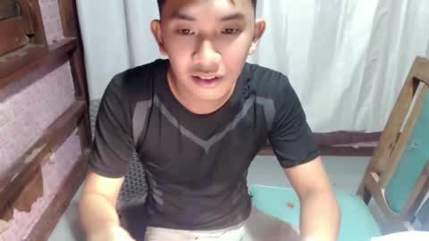 jay_xxx24 online show from May 25, 9:43 pm