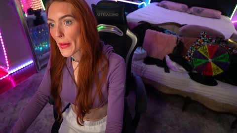 JennyBlighe online show from April 8, 5:32 am