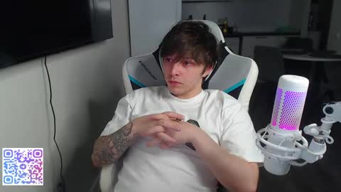 Jayce online show from May 29, 6:06 pm