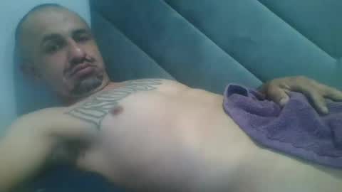 jaychampion111 online show from April 3, 11:00 pm