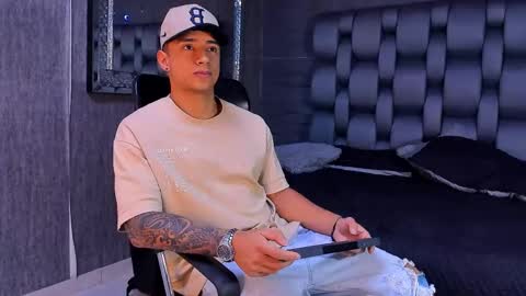 jaze_bradley online show from September 22, 11:14 am