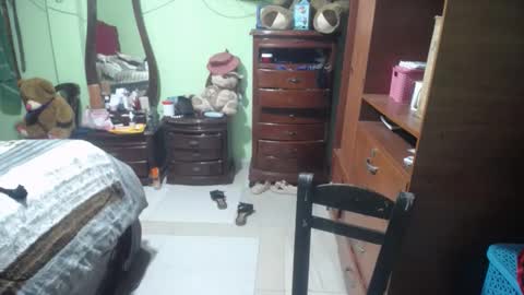 jazmim online show from October 4, 1:31 pm