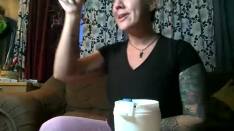 Snapshot of jazzmcjames chatting on September 25, 11:17 am jazzmcjames online show from September 25, 11:17 am