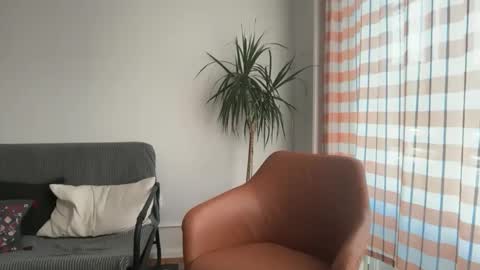 jbearbearbear online show from September 17, 9:35 am