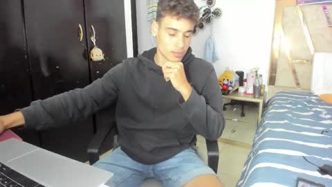 Lin online show from February 3, 4:54 am