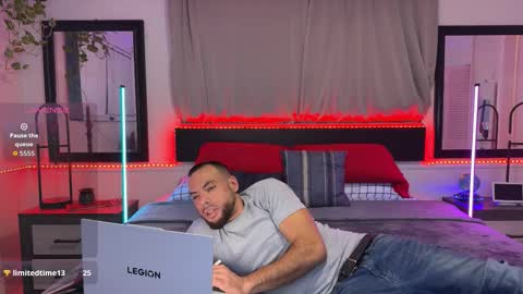 JcMax305 online show from December 18, 4:19 am