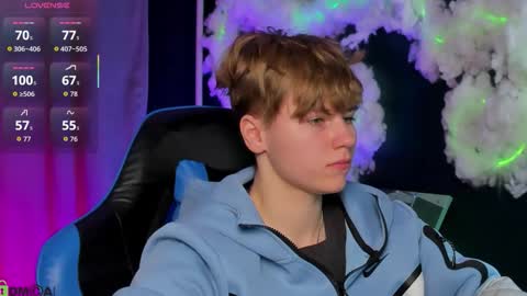 jean_wilsons online show from December 19, 11:17 am