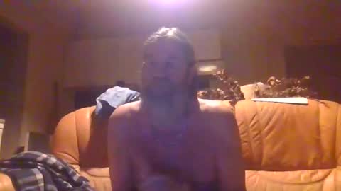 jeanclaudej online show from May 11, 8:06 pm