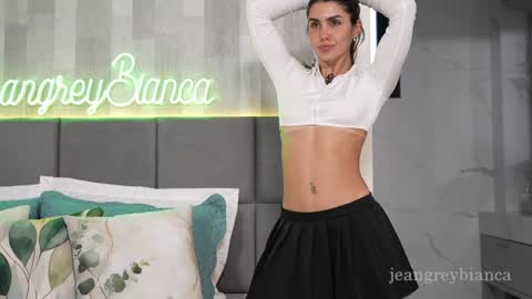 Bianca online show from November 18, 8:01 pm