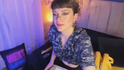 Snapshot of jeannesabatier chatting on October 20, 7:52 pm Jean online show from October 20, 7:52 pm